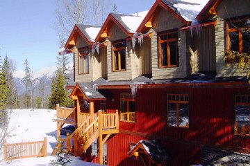 British-Columbia/Kicking Horse/Copper Horse Lodge/YGNCH_exterior_003