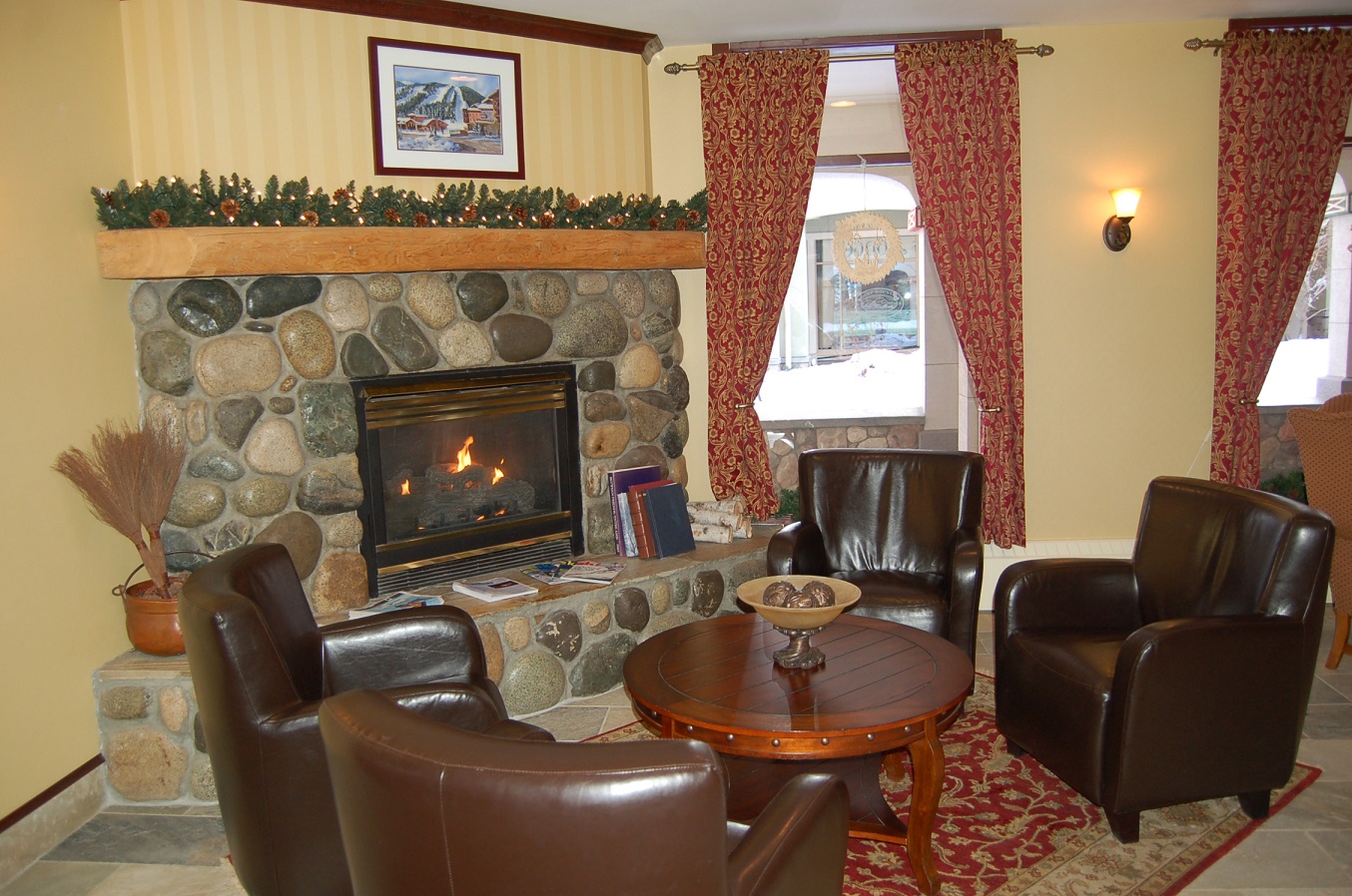 Sun Peaks Lodge 3