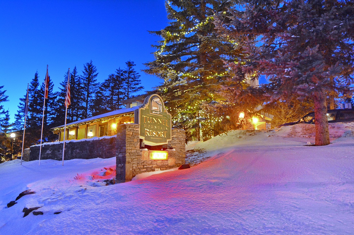 Banff-Rocky Mountain Resort 2
