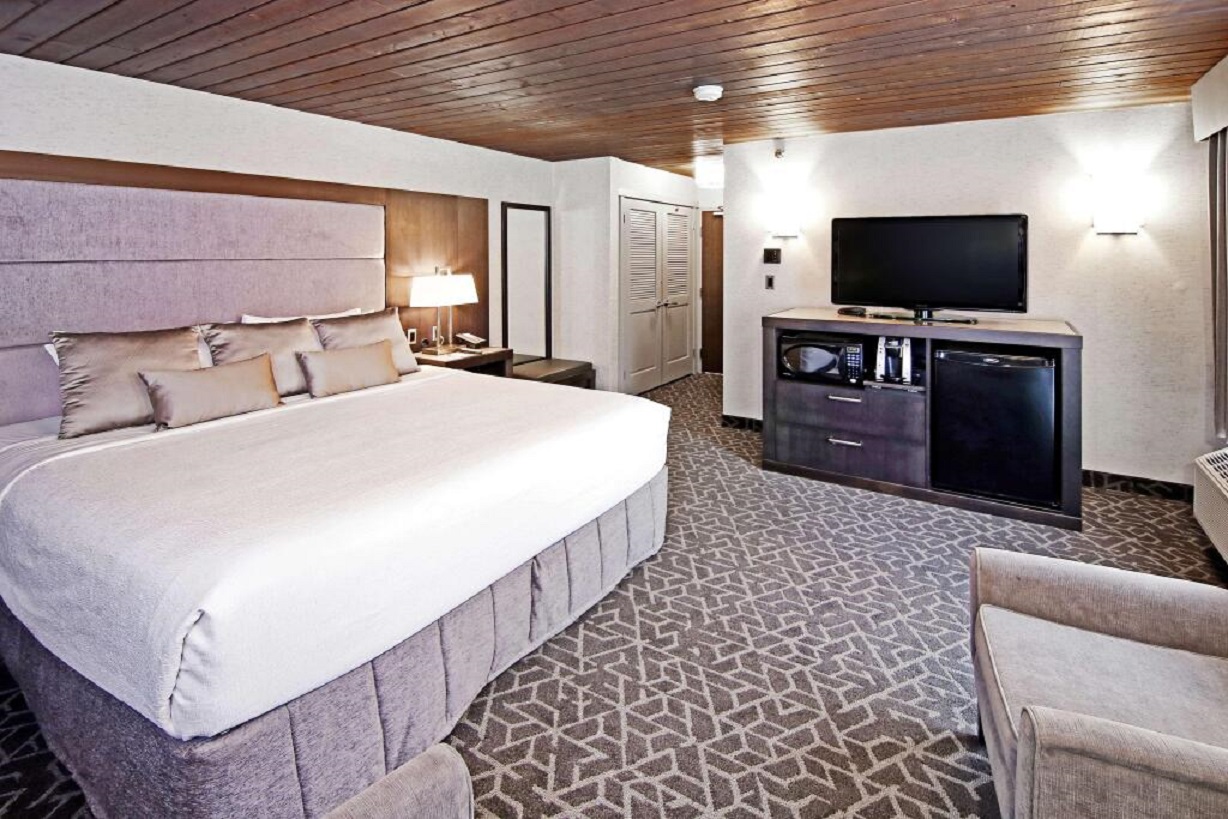 Banff-Best Western Plus 1.jpeg