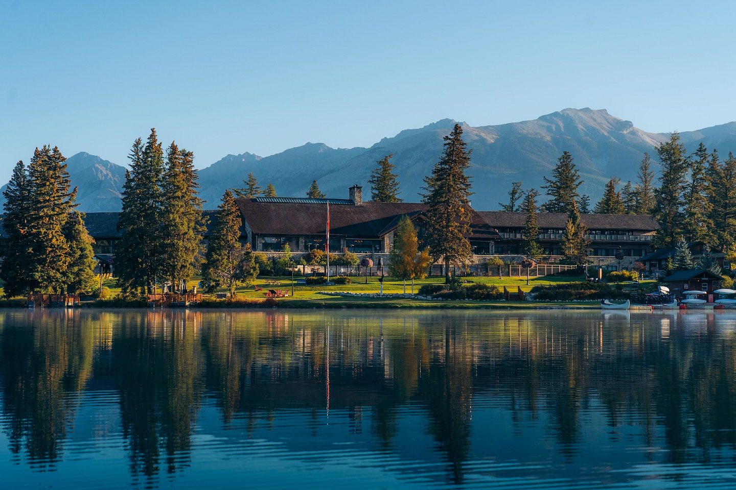 Jasper-Fairmont Jasper Park Lodge 4