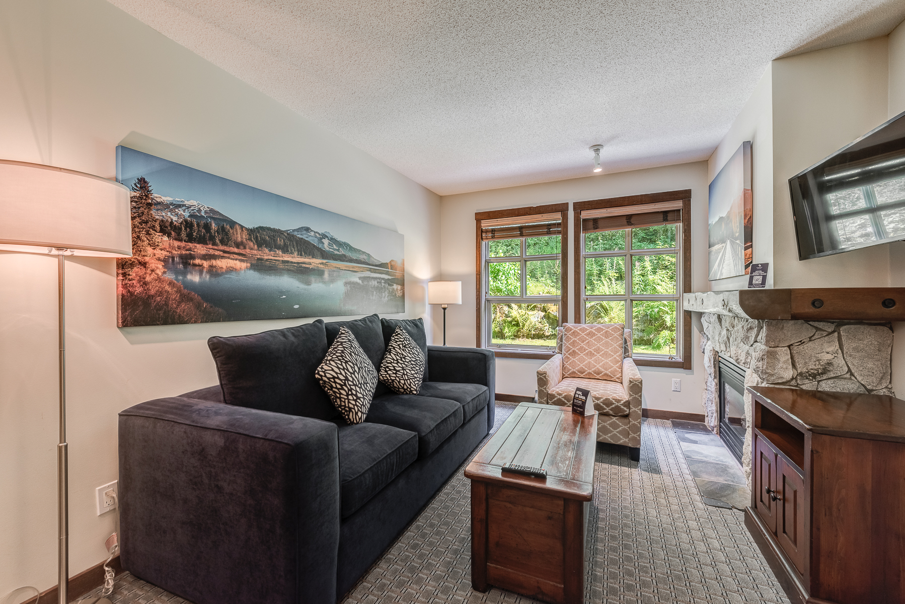 Blackcomb Springs Suites by Clique 2