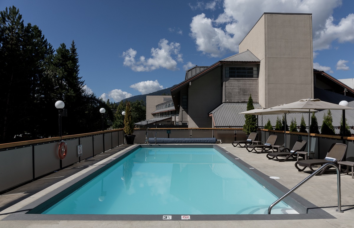 Whistler-Crystal Lodge 2