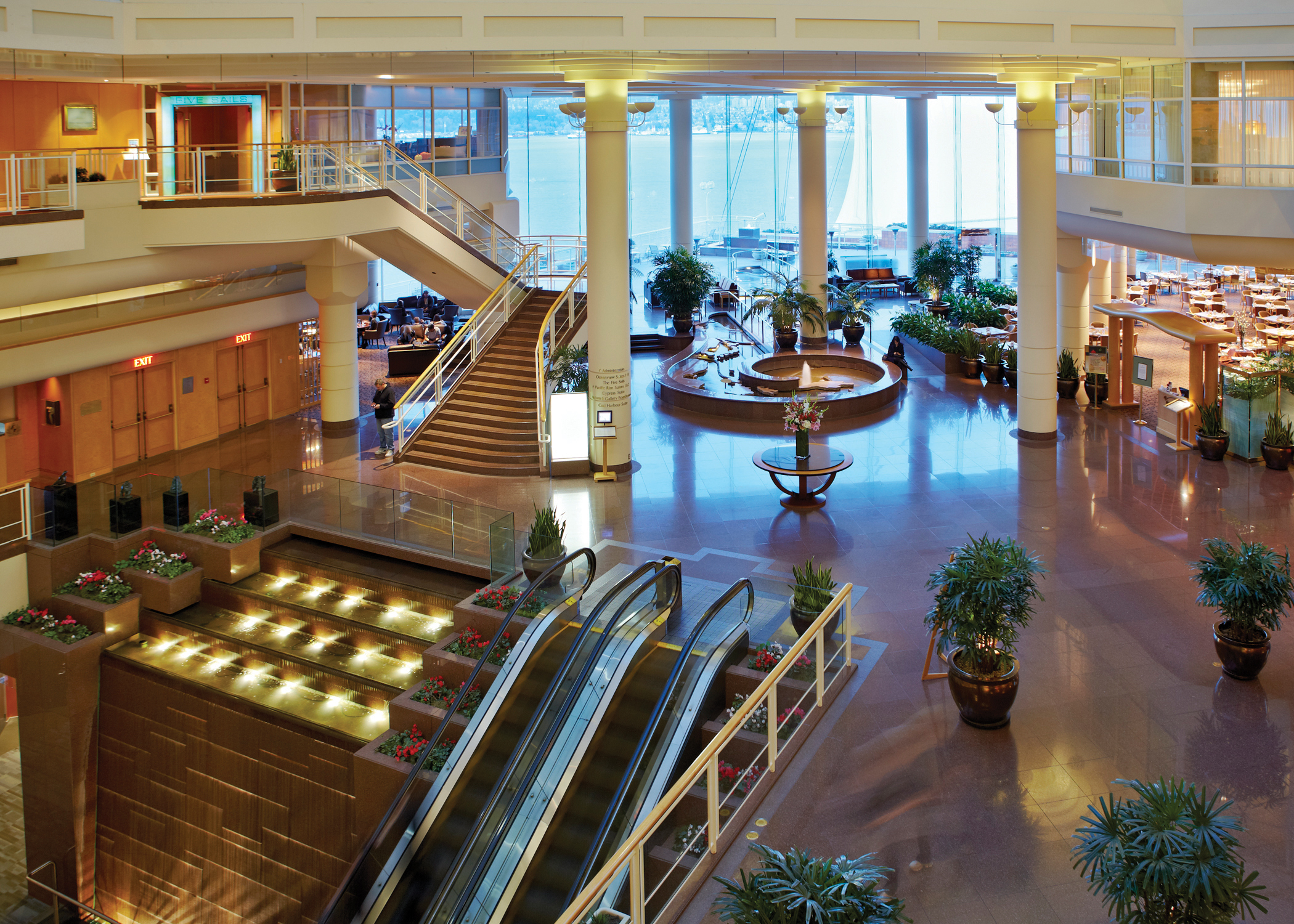 Vancouver - Pan Pacific Hotel - Lobby 2