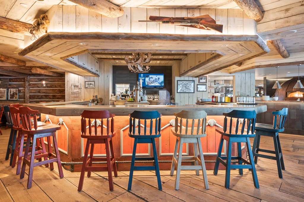 Vail - Sonnenalp Resort Bar