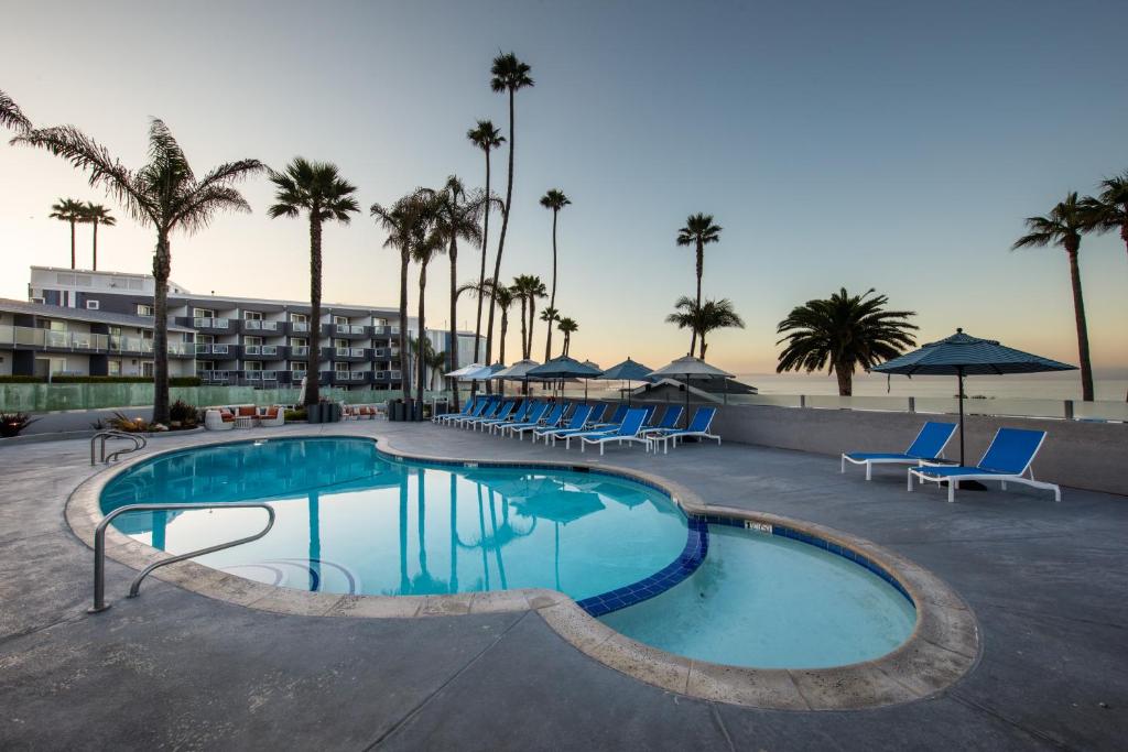 Pismo Beach - Seacrest Oceanfront Hotel Pool