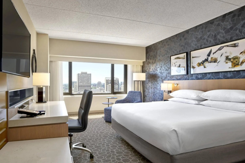 Calgary - Delta Hotels by Marriott Zimmer 2