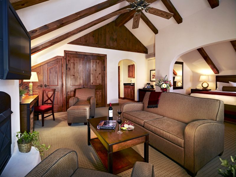 Hotels Ski/USA/Vail/Austria Haus/Austria-Haus-03-Bellflower-Suite