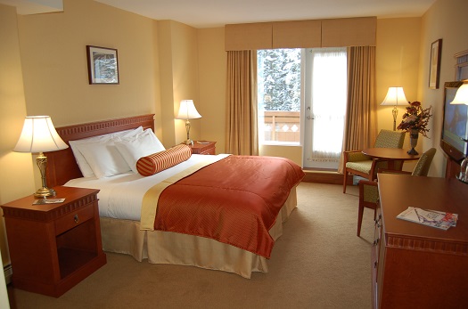 British-Columbia/Sun Peaks/Sun Peaks Lodge/YKASL_room_004