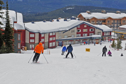 Big-White_White-Crystal-Inn-außen-neu