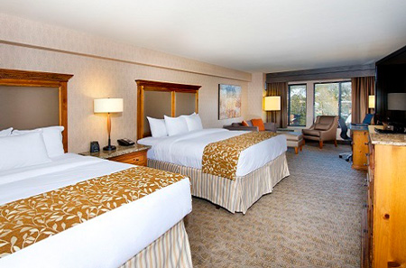 Breckenridge_DoubleTree_Room3