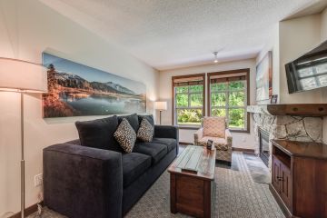 Blackcomb Springs Suites by Clique 2