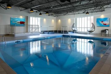 Toronto - Novotel Toronto Centre pool