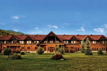 Revelstoke - Glacier House Resort außen