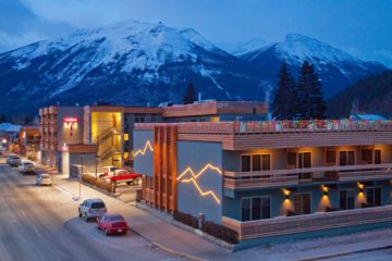 Tourweb-Fernweh-Angebote/Kanada/Hotel/Alberta/Jasper/The Crimson/exterior