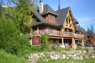 Tourweb-Fernweh-Angebote/Kanada/Hotels/YohoNP/VagabondLodge/Exterior